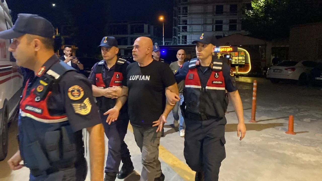 Ünlü yönetmen uyuşturucu operasyonunda gözaltına alındı