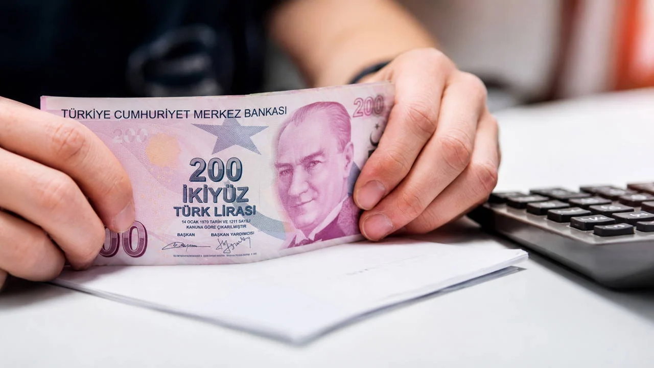 Usta tiyatrocu Münir Canar 81 yaşında hayatını kaybetti