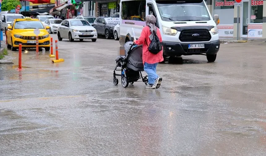 Van’da 25 Ekim İçin Sağanak ve Serin Hava Uyarısı