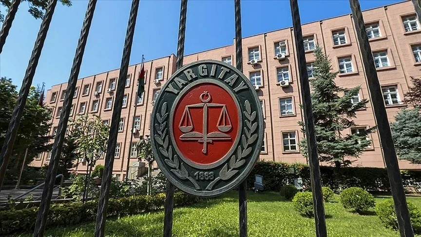 Yargıtay'dan emsal karar: İş yerinde uyuyan arkadaşını çekti, hayatı kâbusa döndü