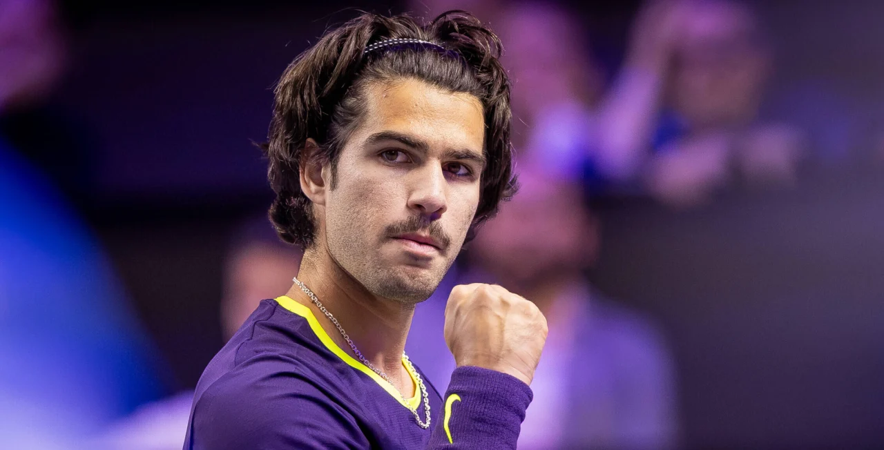 Zverev Viyana’da Krizden Çıkıp Turu Aldı